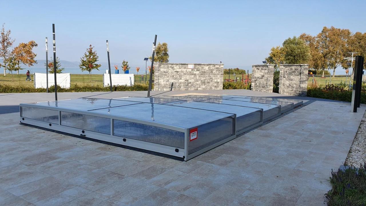 Napfeny Resort Exclusive Balatonlelle Luaran gambar