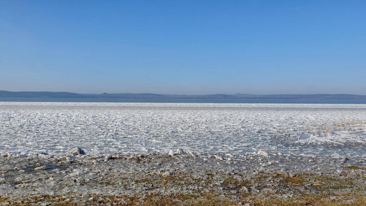 Napfeny Resort Exclusive Balatonlelle Luaran gambar
