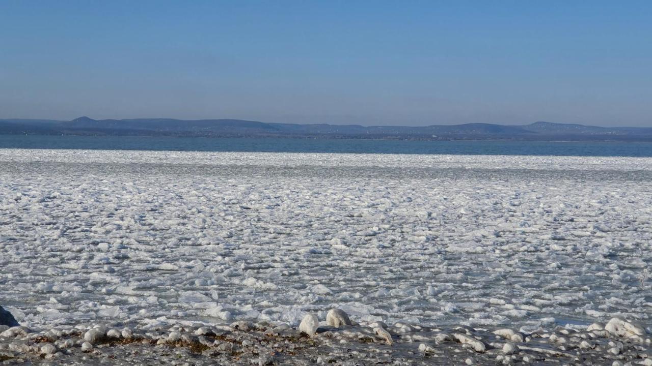 Napfeny Resort Exclusive Balatonlelle Luaran gambar